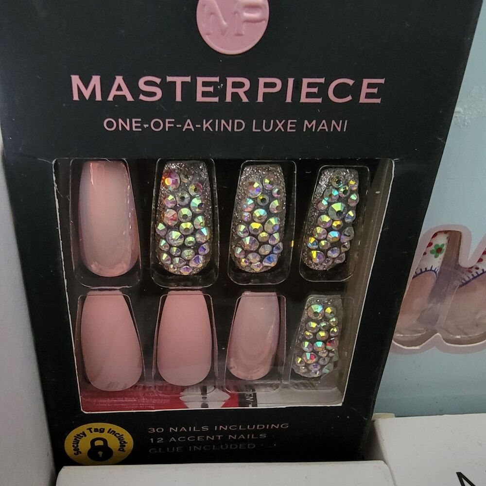 artificial Fingernails Group Kit Selection - Picture 2 of 14